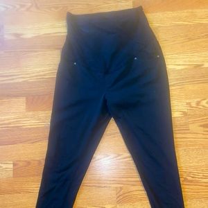 Black maternity leggings medium